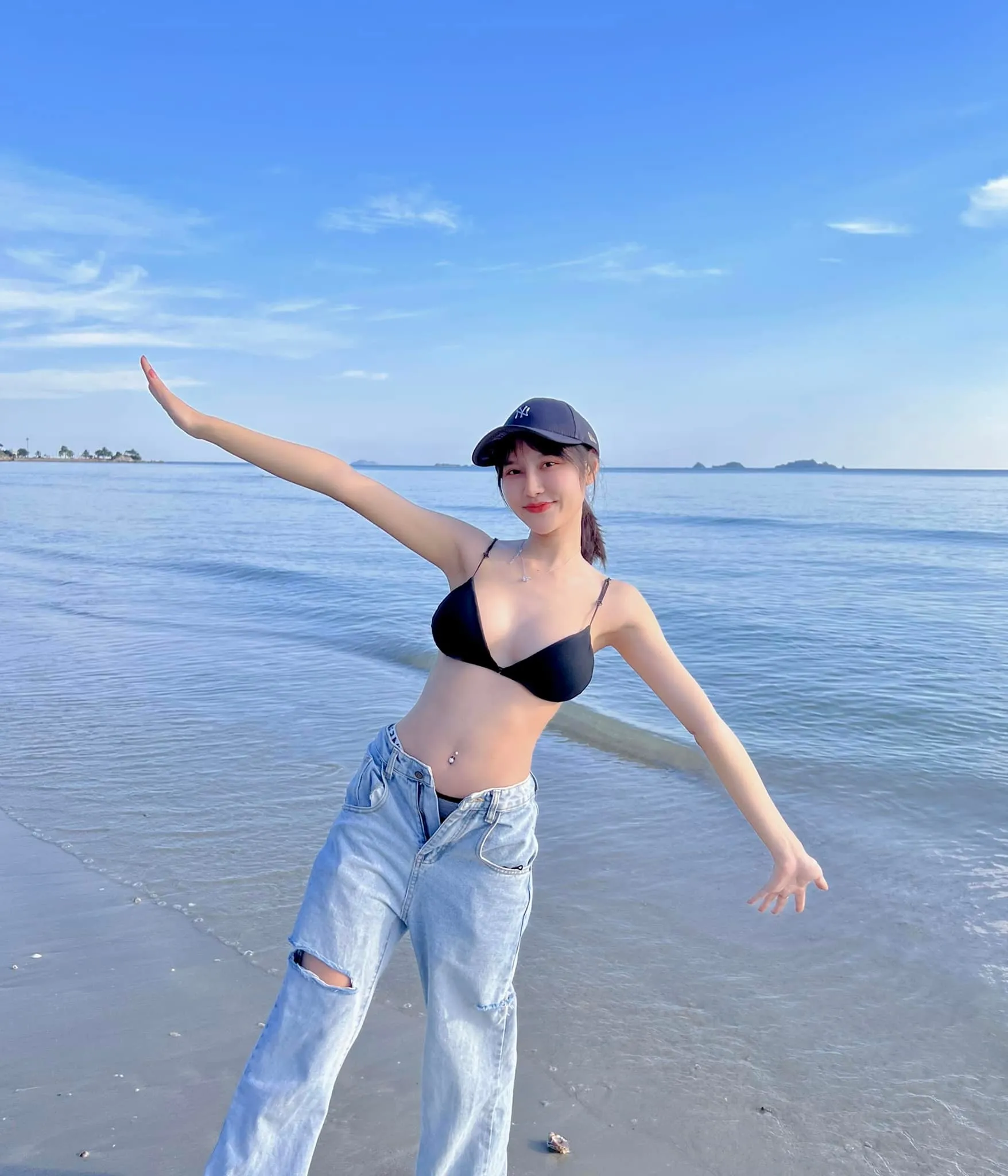 เฟิร์น ชลลดา สาวสวย